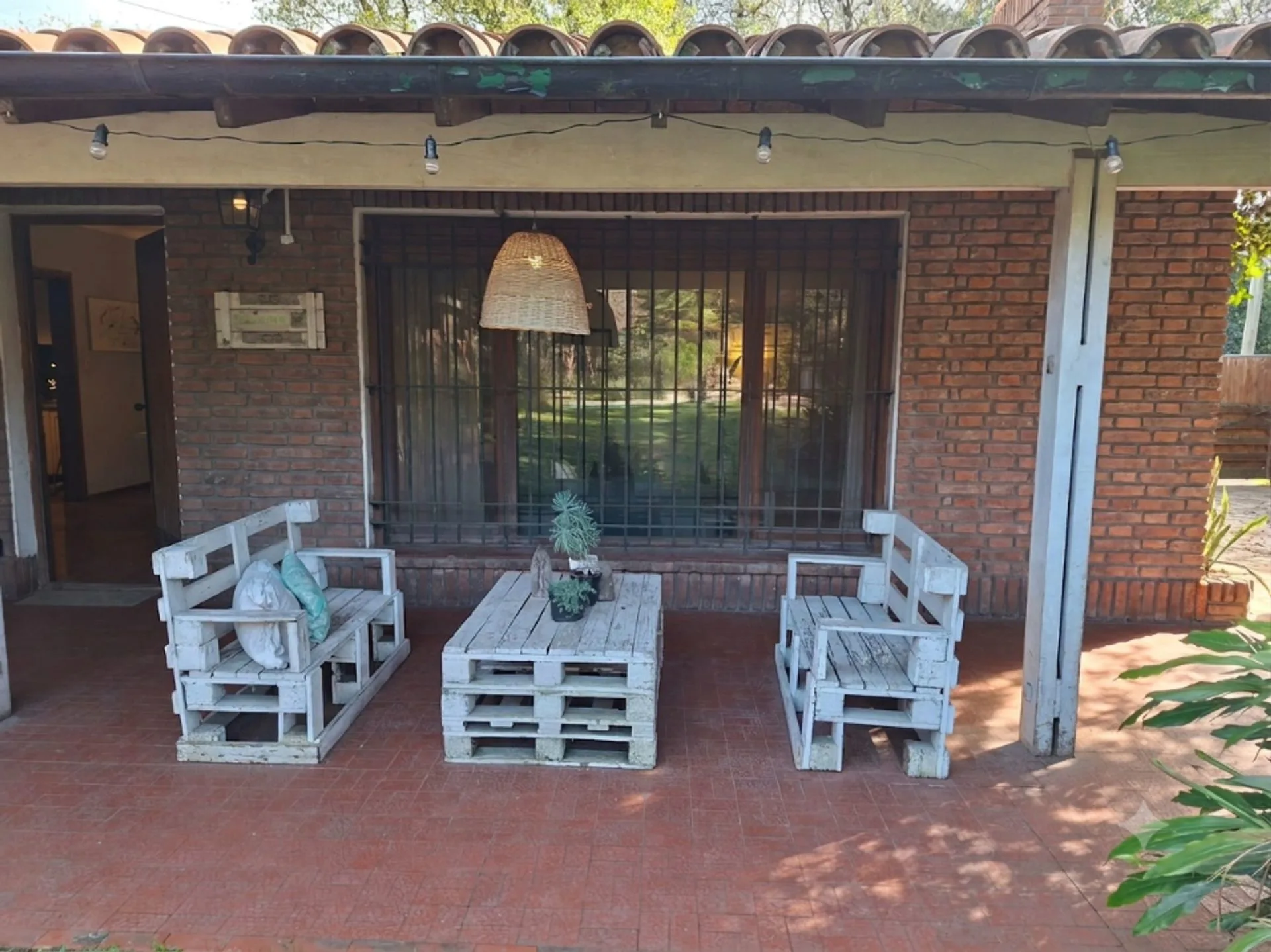 CASA LOS ÑANDUCES - LOTE AMPLIO - JARDÍN Y PILETA foto 4