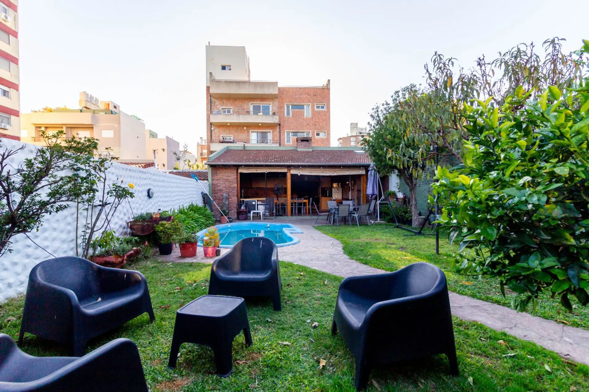 Venta Casa 4 dorm jardin pil quincho coch Victoria foto 3