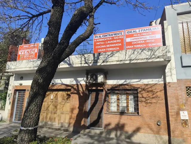 CASA 2 FAMILIAS COCHERA PARQUE CHACABUCO