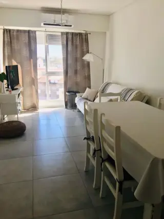 Hermoso departamento en pleno centro y a 2 cuadras del mar.. foto 1