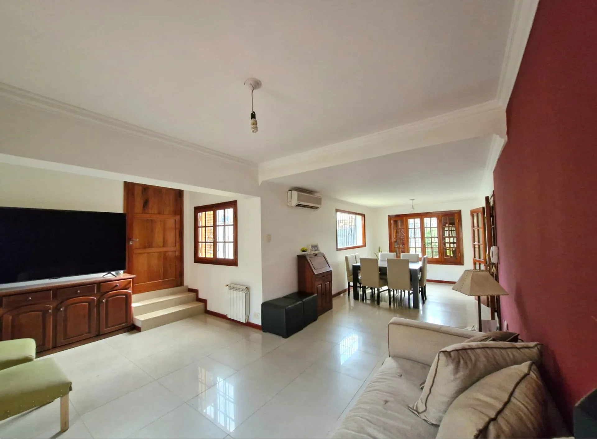 VENTA CASA 4 DORMITORIOS PILETA APTO CREDITO foto 3