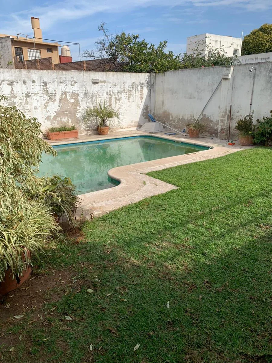 Casa Bª Pueyrredon 4 DORM CON PILETA foto 3