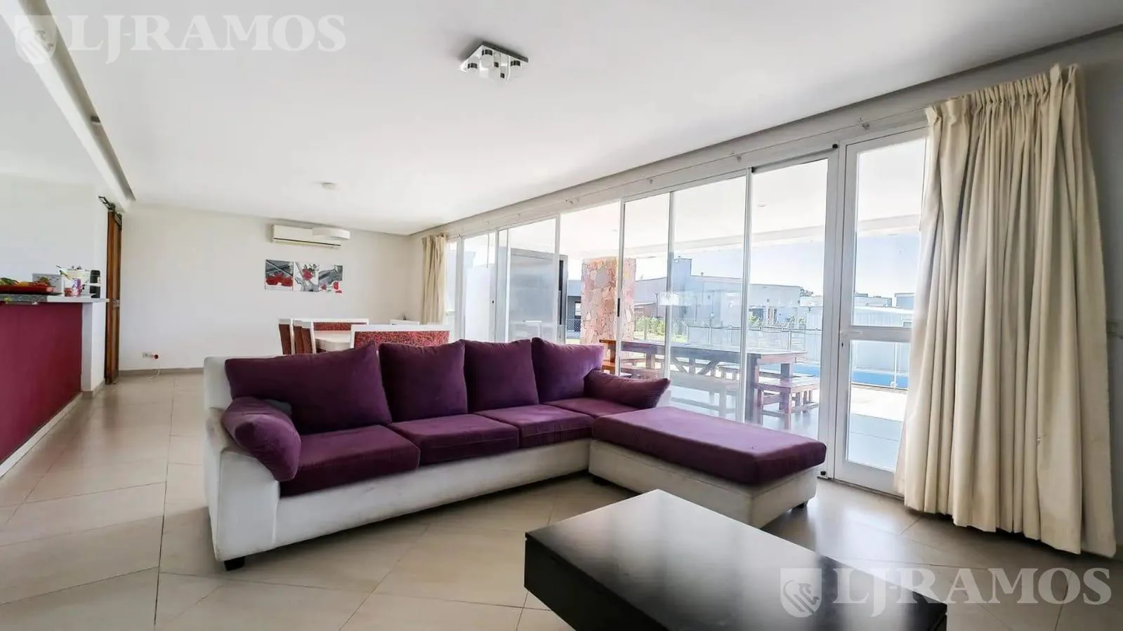 Casa en San Sebastián APTO CREDITO BANCARIO MB foto 2