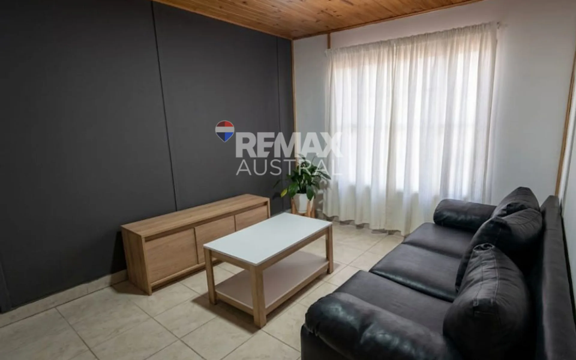 CASA EN VENTA B° LOS BRETES foto 3