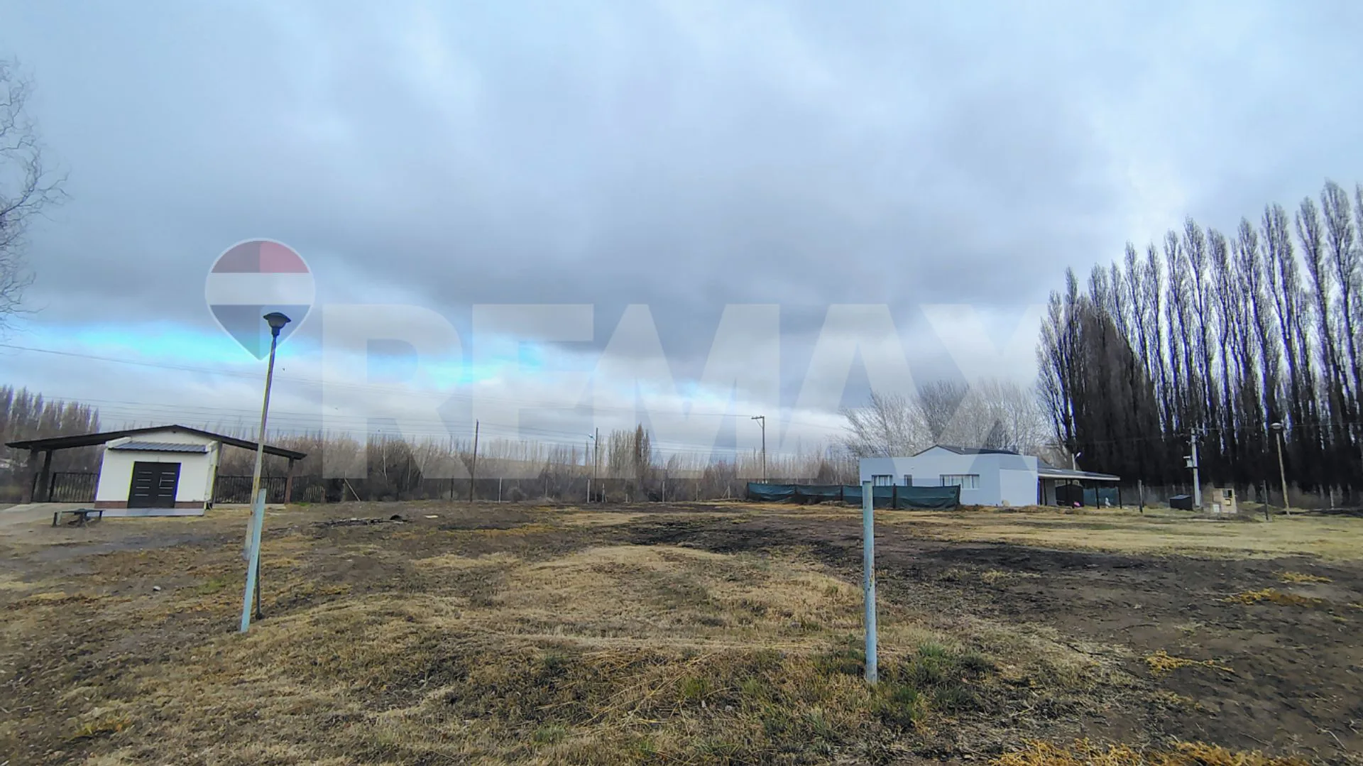 Amplio lote en venta de 792,95 m2 en General Roca foto 3