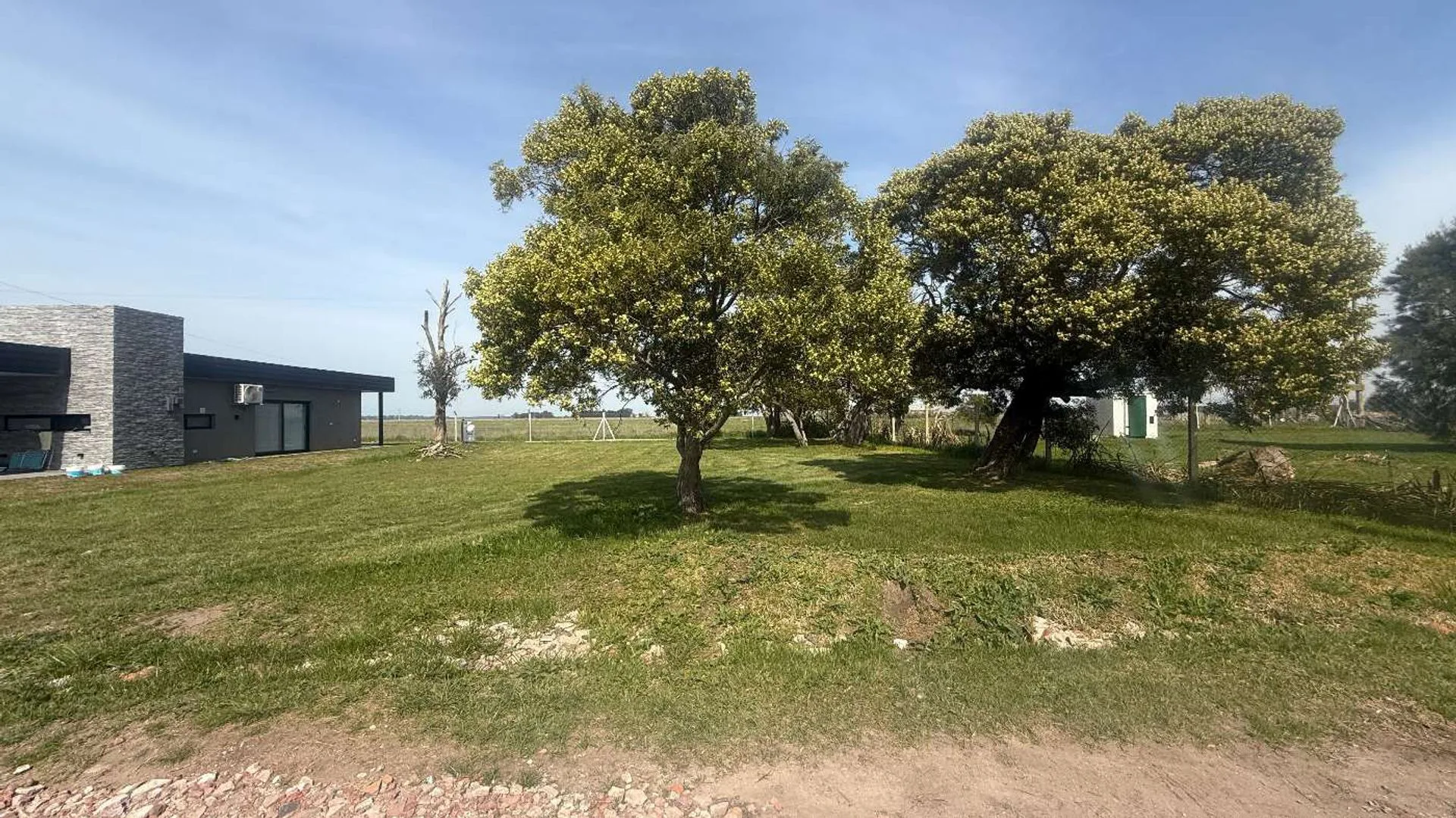 LOTE  DE 477 M2 EN COSTA DEL SOL MAR CHIQUITA foto 4