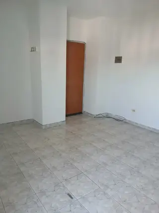 DEPARTAMENTO DE 2 AMBIENTES CON BALCON EN FLORESTA foto 5