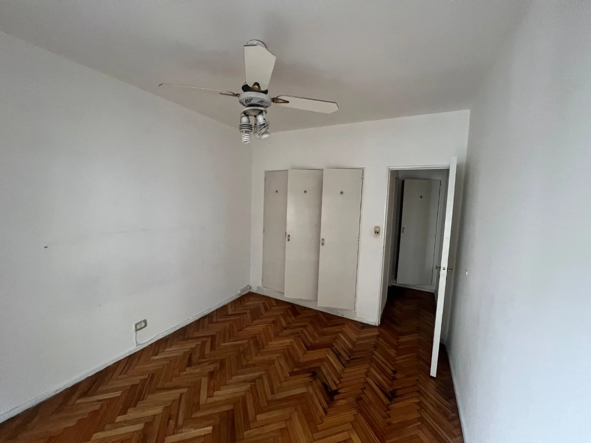 VENTA DOS AMBIENTES APTO PROFESIONAL CON BALCON foto 5