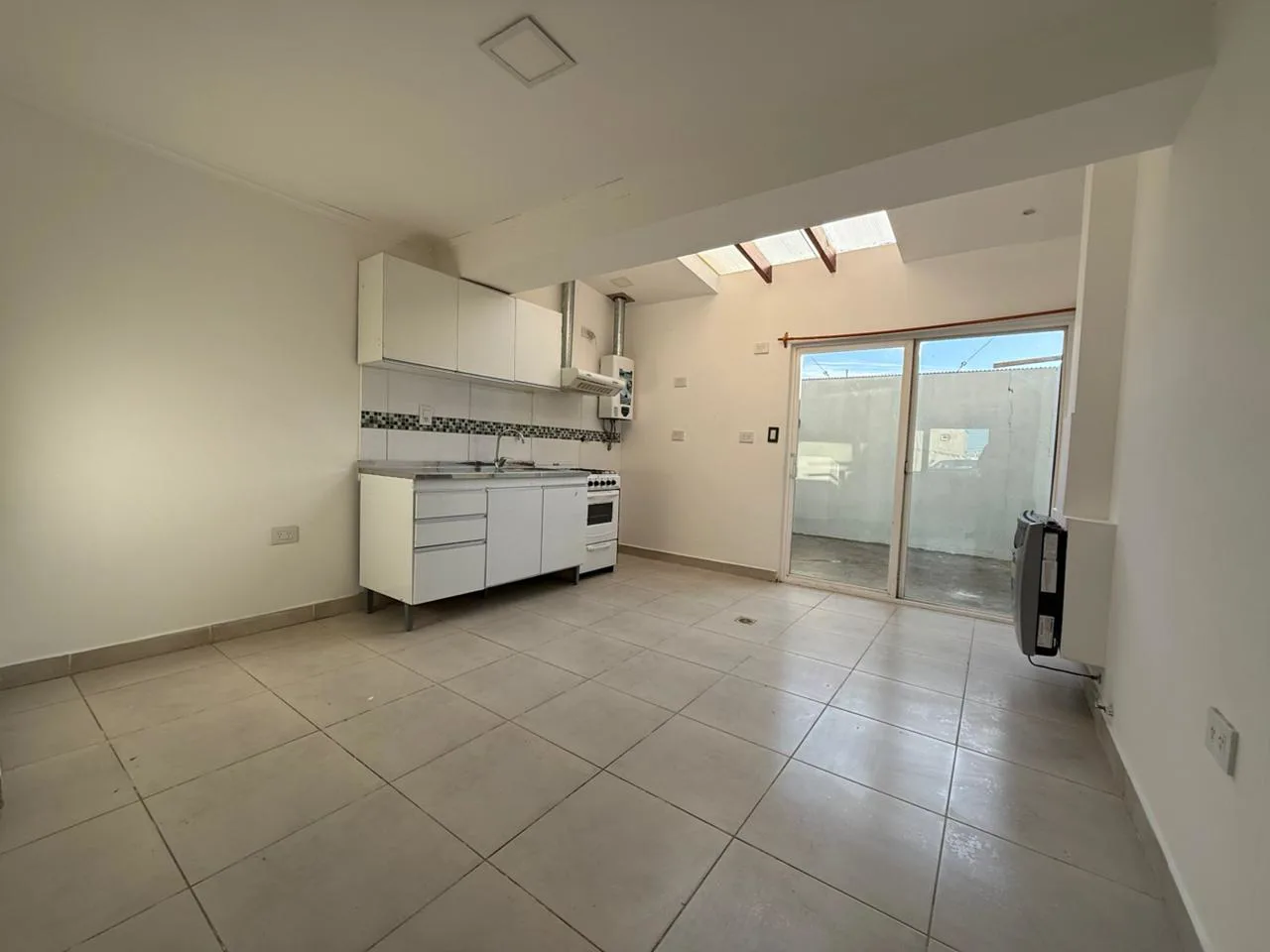 VENTA – DUPLEX 2 DORMITORIOS – SAN MARTÍN foto 2