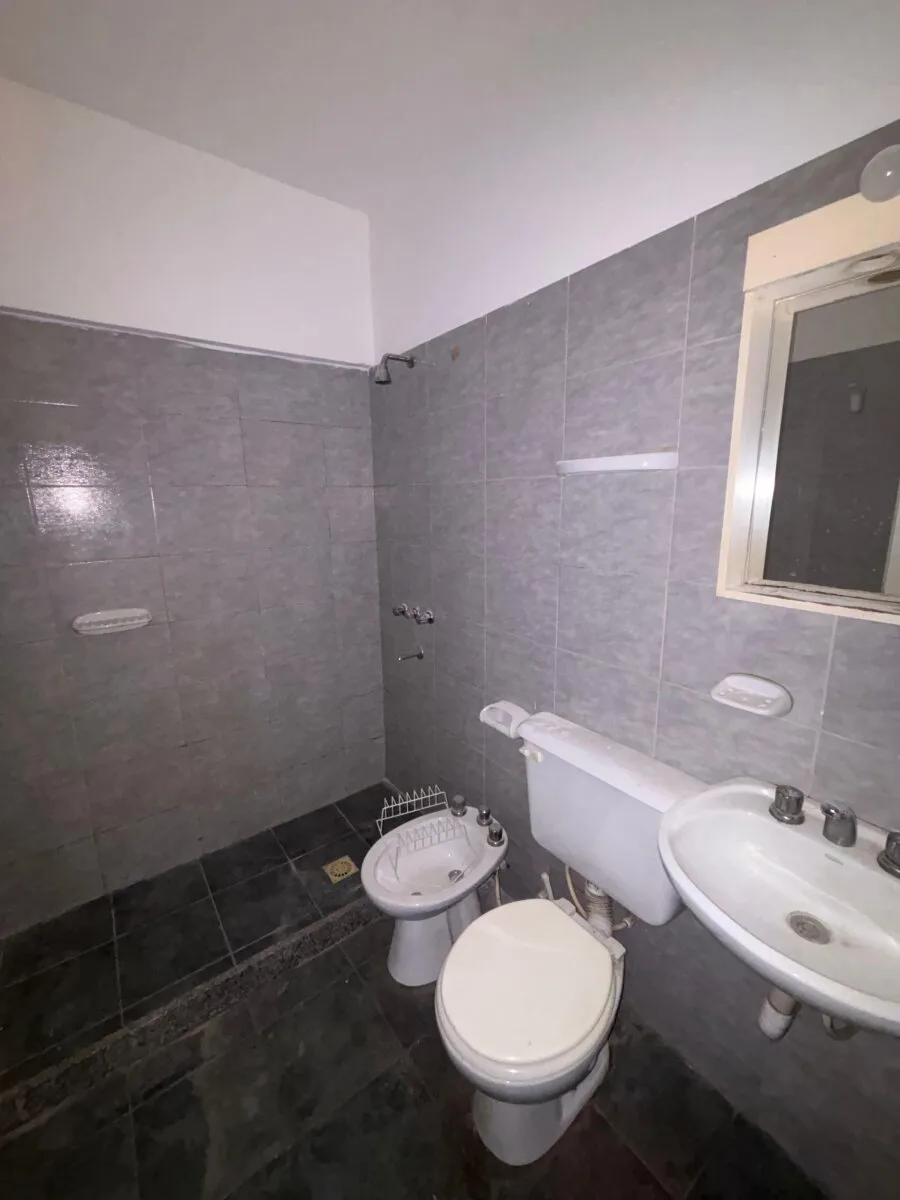 Departamento 2 amb. PB. | con Cochera y PATIO | Morón Centro foto 5