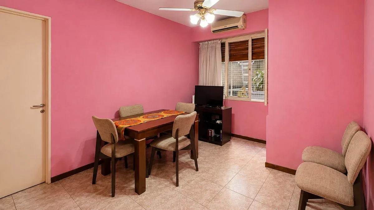 DEPARTAMENTO 2 AMBIENTES VENTA FLORES -APTO CRED. foto 2