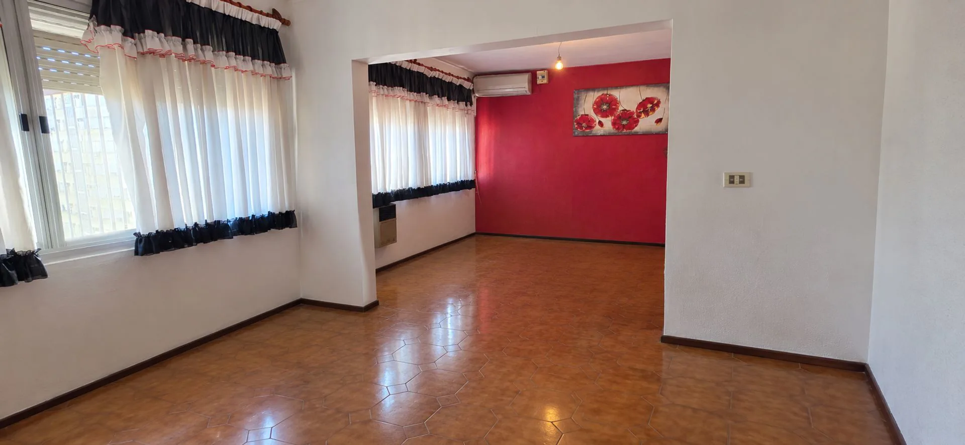 OPORTUNIDAD! VENTA DPTO 4 AMBIENTES!! B° NAGERA foto 3