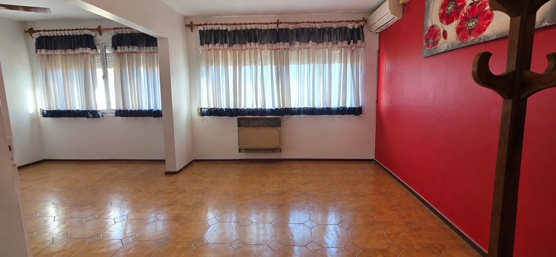 OPORTUNIDAD! VENTA DPTO 4 AMBIENTES!! B° NAGERA foto 5