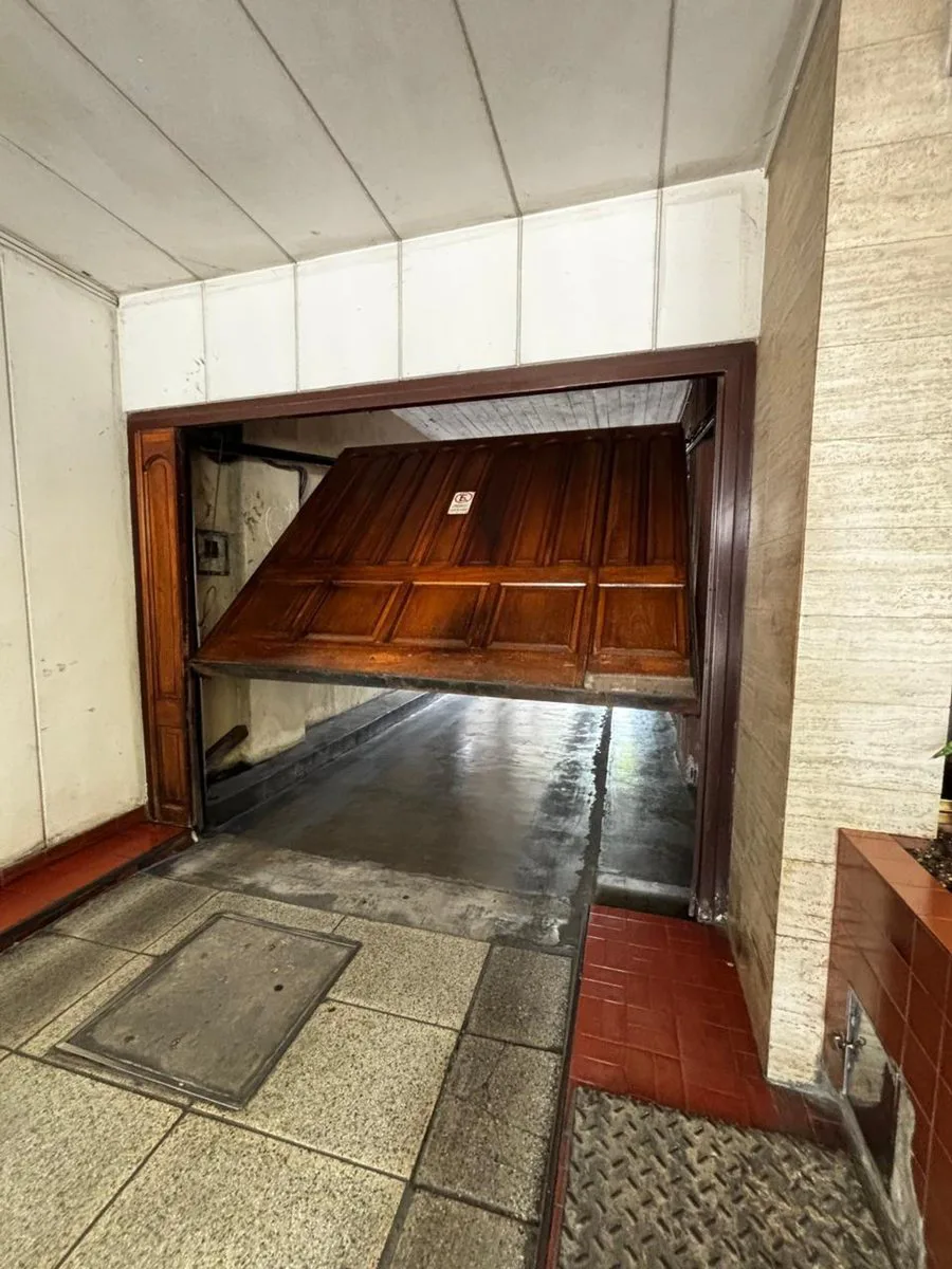 COCHERA TECHADA EN EDIFICO - VILLA LUGANO foto 4
