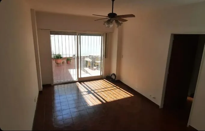 Oportunidad! se vende un departamento de 2 ambientes con gran patio - Villa Crespo foto 5