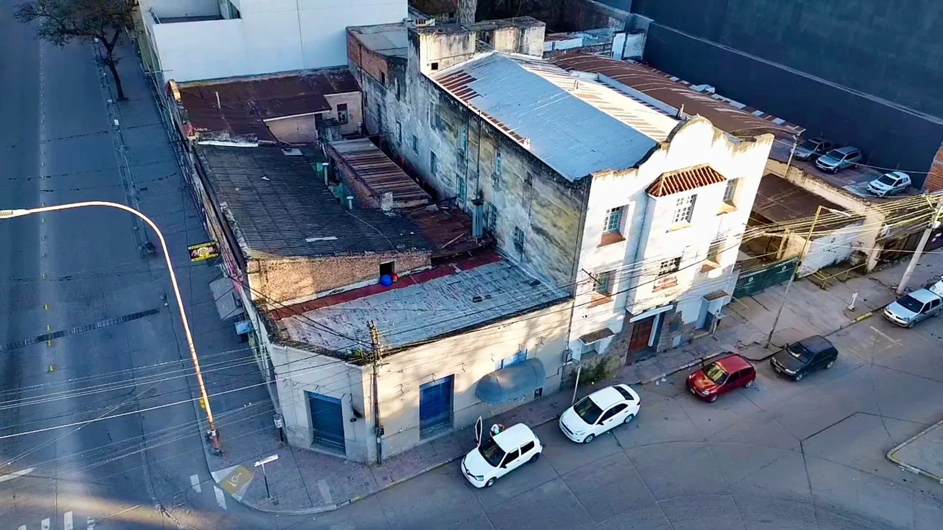 VENTA EDIFICIO COMERCIAL CENTRO ALVEAR Y GORRITI foto 2