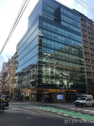 Oficina corporativa en Córdoba al 1600 foto 1