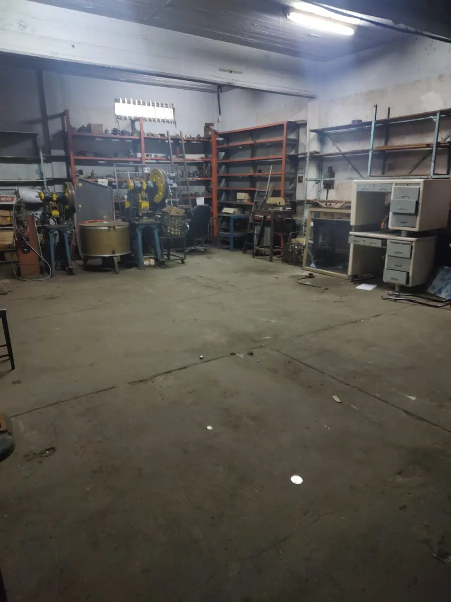 VENTA DEPOSITO EN 5 PLANTAS C/MONTACARGA foto 2