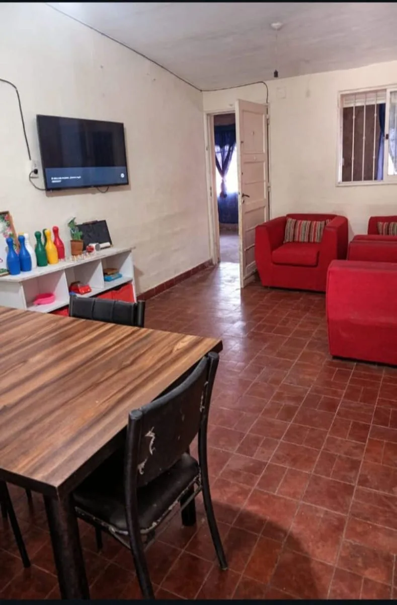 VENTA CASA 200M2 ALTO COMEDERO 2 HABITACIONES foto 4