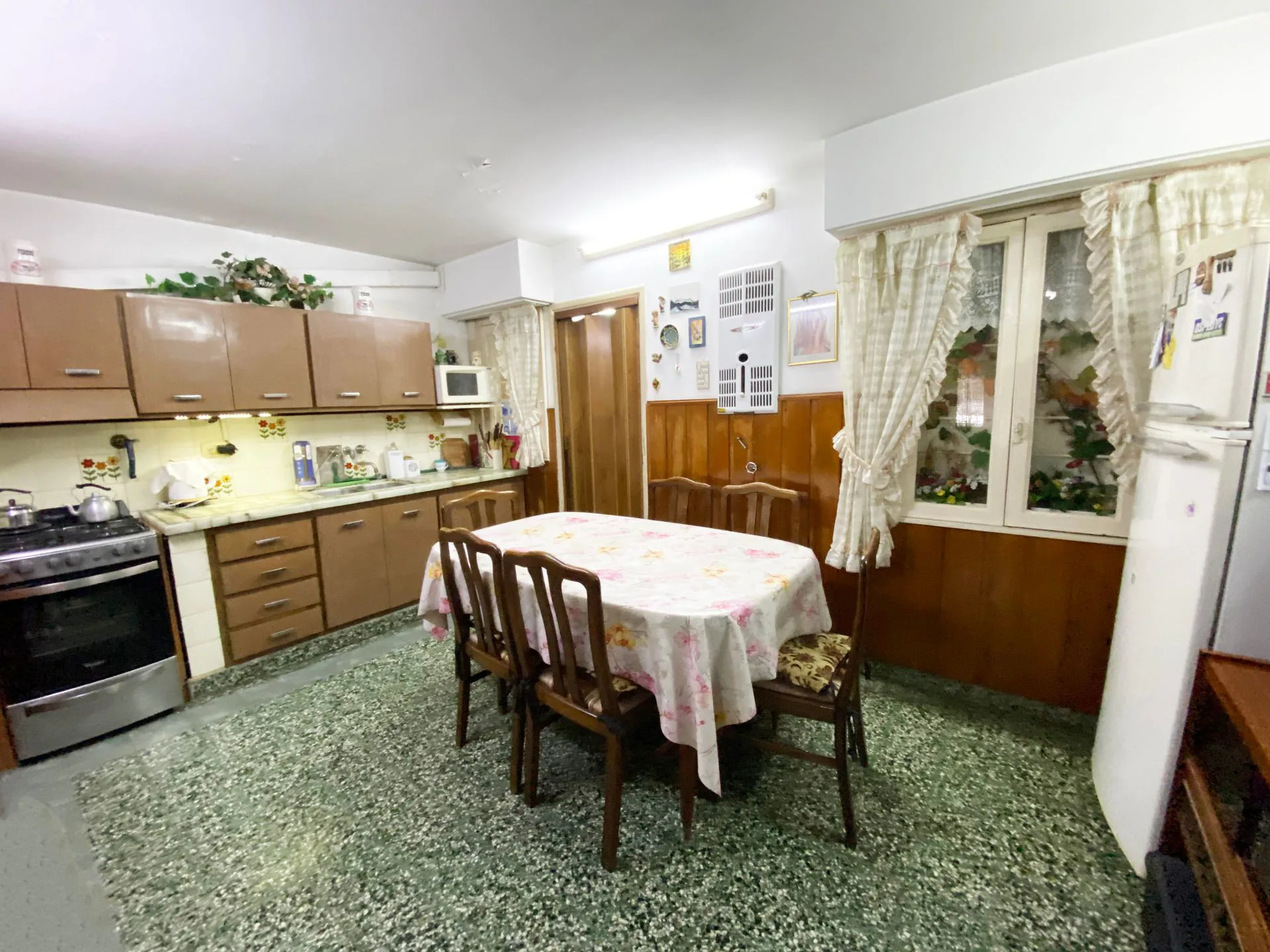 VENTA CASA 3 AMBIENTES VILLA LUZURIAGA CON COCHERA foto 5