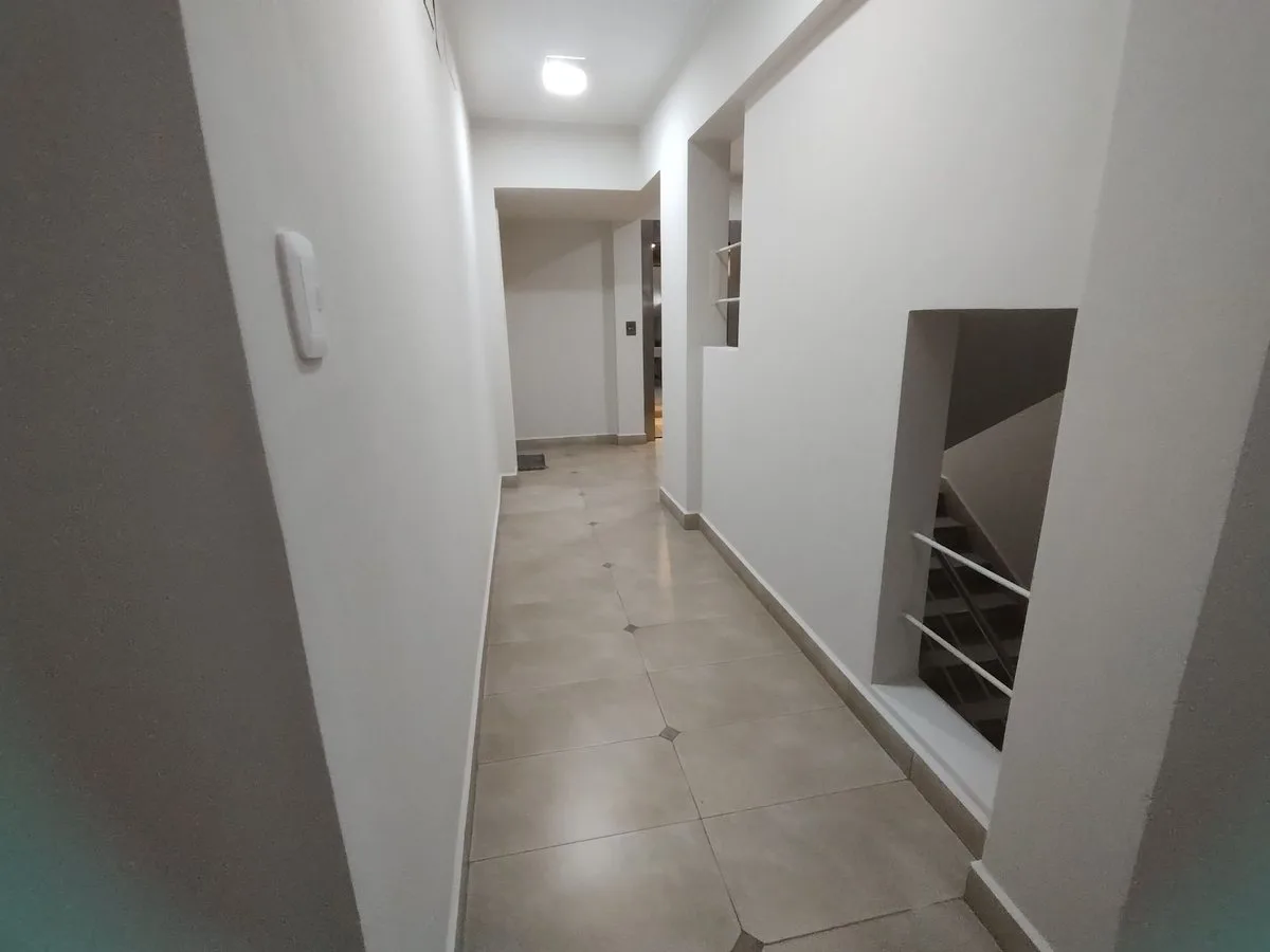 VENTA DPTO 1 DORMITORIO, AV ROCA SUR CASI LIBERTAD foto 5