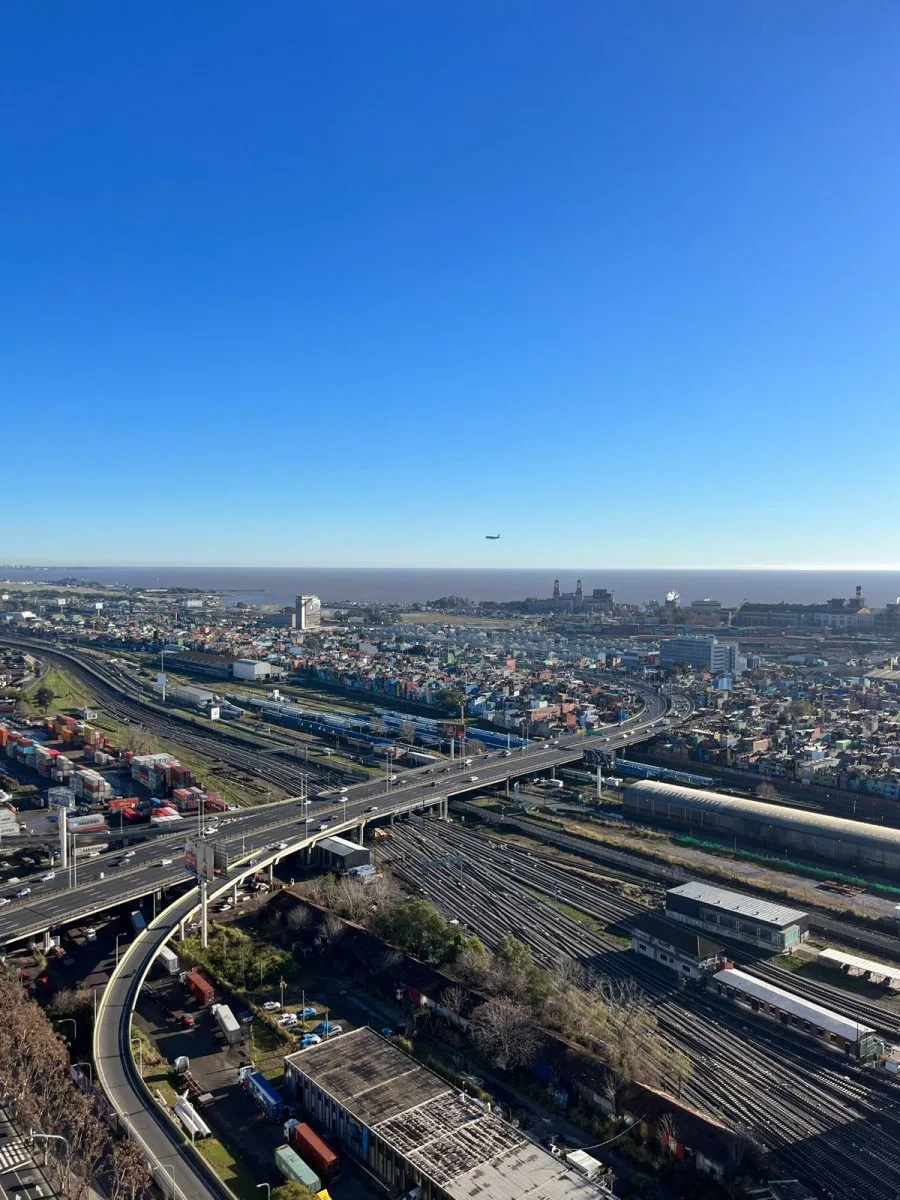 Av. del Libertador al 300 venta piso alto foto 5