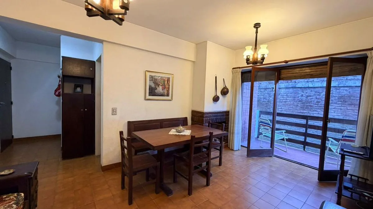 Venta departamento Pinamar dos cuadras del MAR foto 3