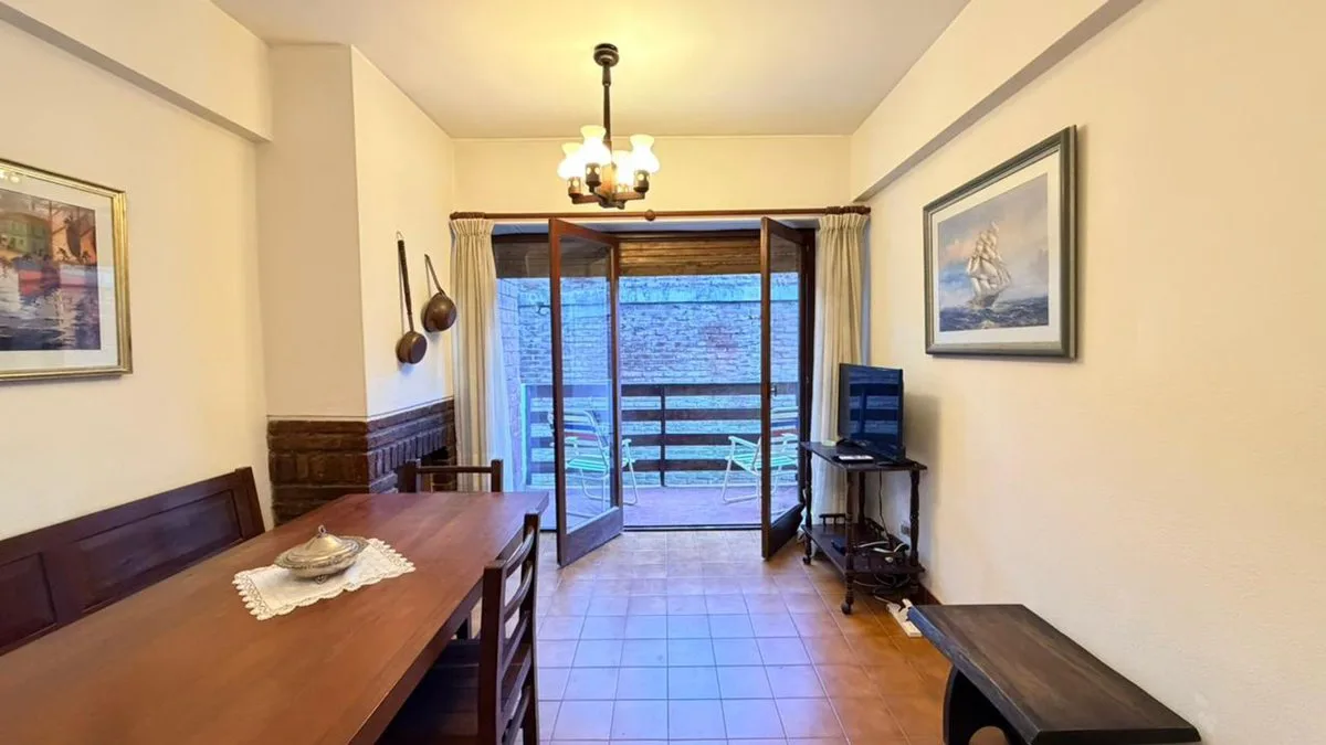 Venta departamento Pinamar dos cuadras del MAR foto 4