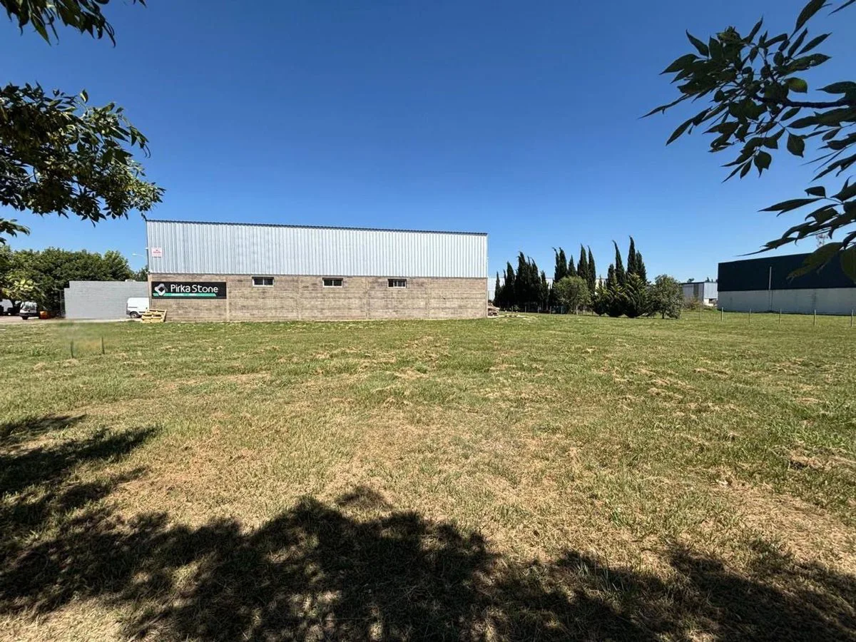VENTA GALPON PARQUE INDUSTRIAL foto 2
