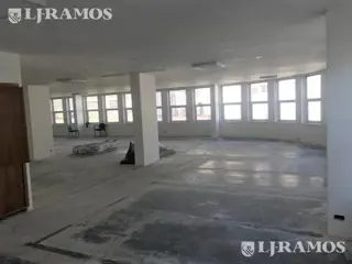 Oficina en Microcentro planta libre foto 4