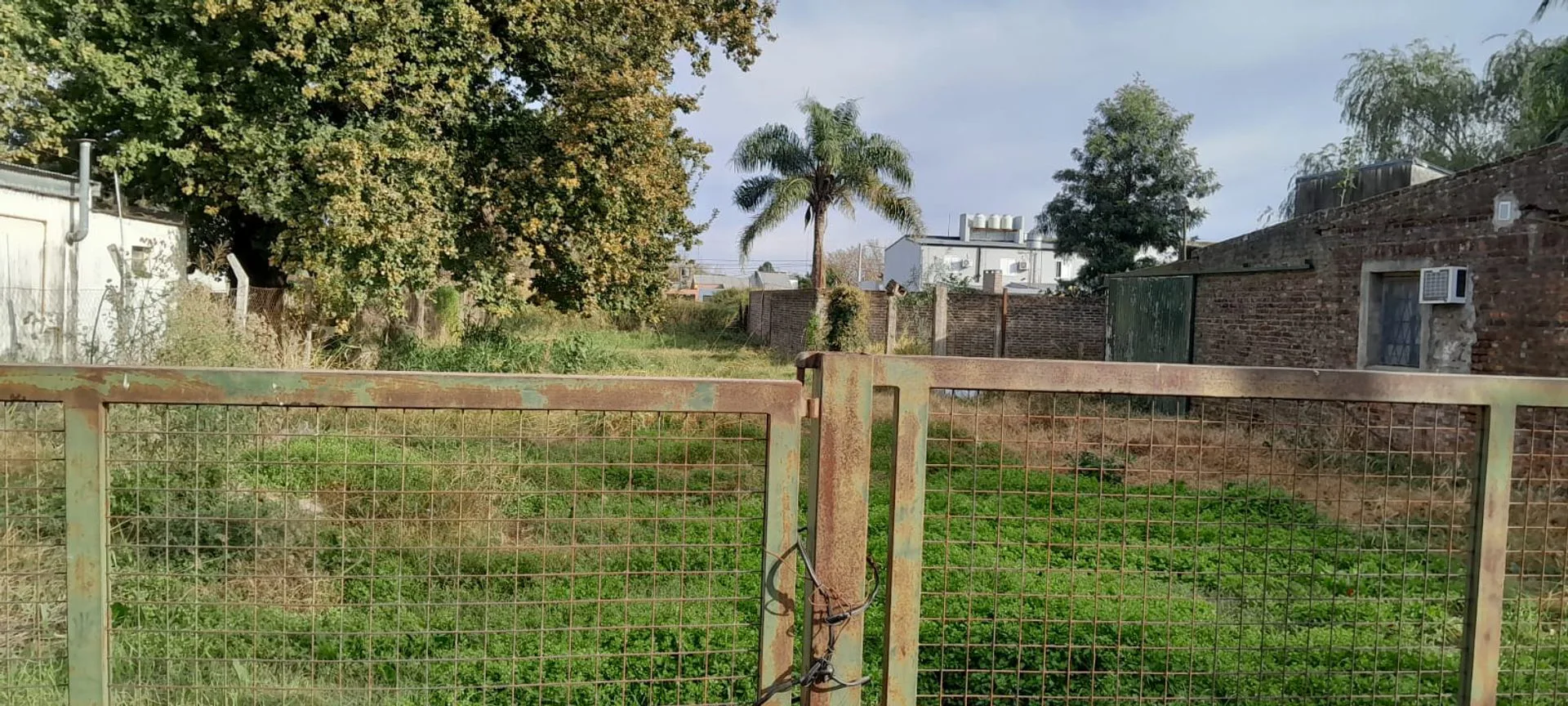 SE VENDE LOTE EN RECREO foto 2