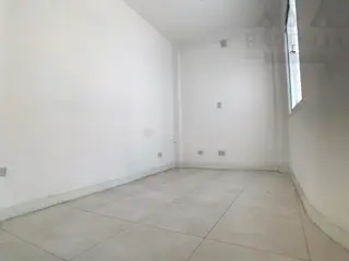 Oficina Comercial en Alquiler Sobre Calle Gorriti - Lomas de Zamora foto 2
