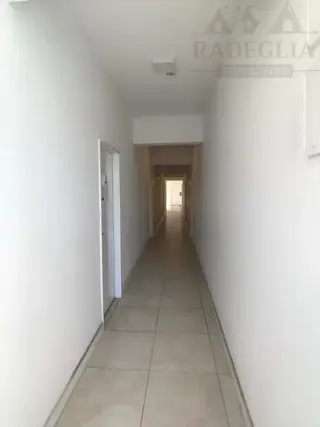Oficina Comercial en Alquiler Sobre Calle Gorriti - Lomas de Zamora foto 5