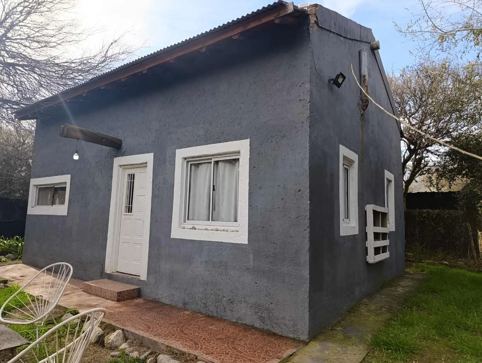 Casa con departamento/local en venta