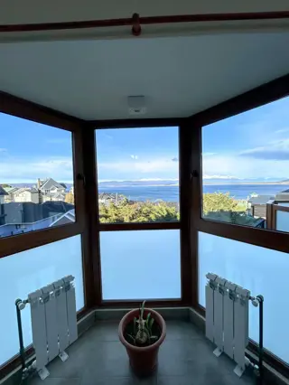 VISTAS Y COMODIDAD! CASA 3 DORM + QUINCHO +COCHERA foto 4