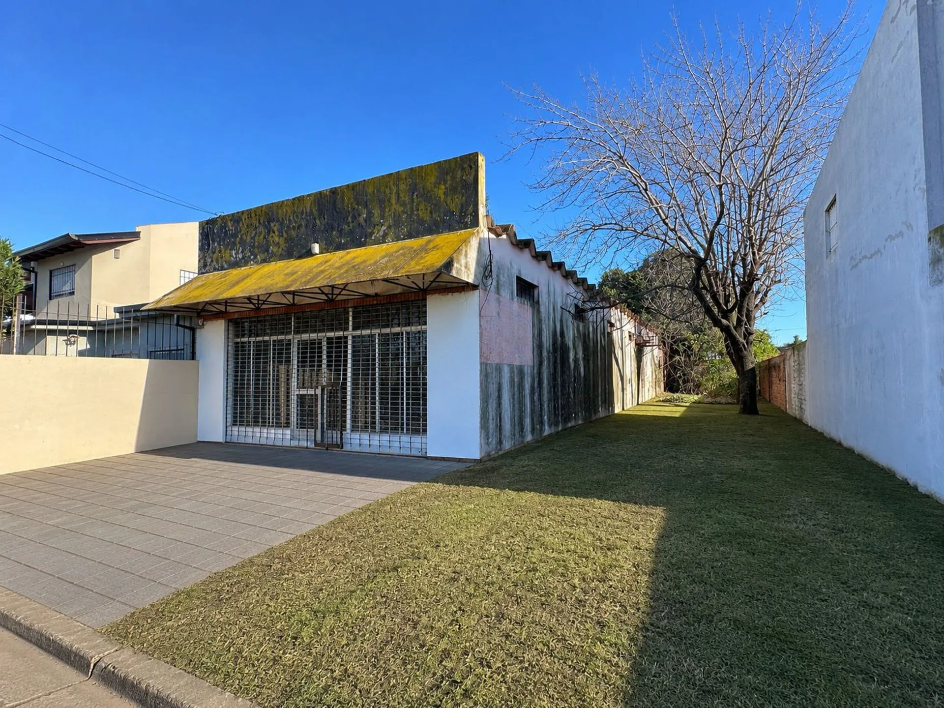 VENTA LOCAL COMERCIAL SAN NICOLAS foto 2