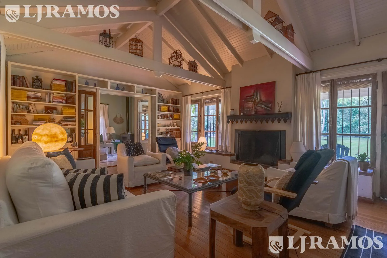 VENTA CASA-UNA PLANTA-IMPECABLE. JARDIN ARBOLADO. PILETA-TORTUGUITAS APTO CRÉDITO foto 3