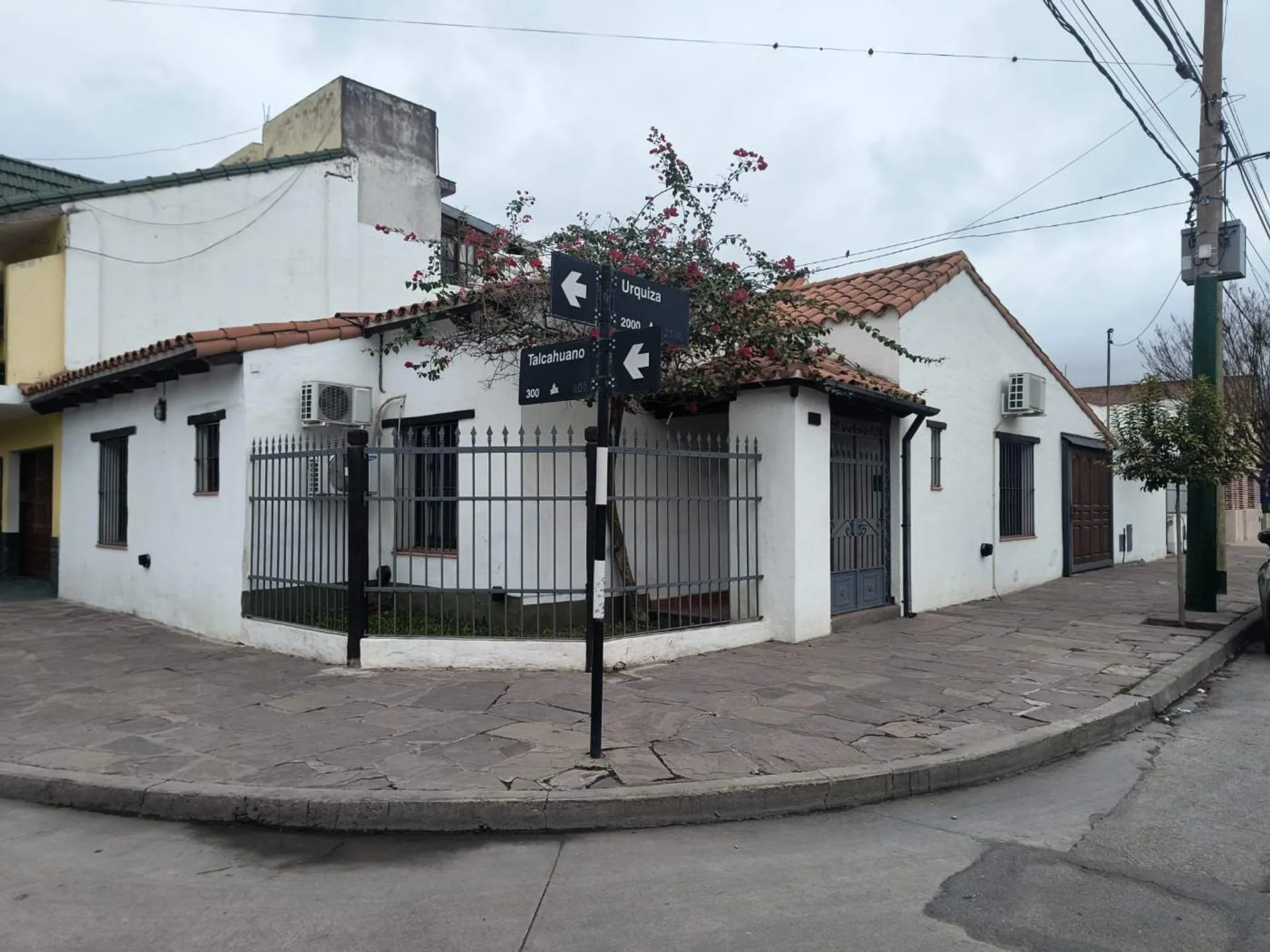 Venta casa remodelada macrocentro apta crédito foto 3