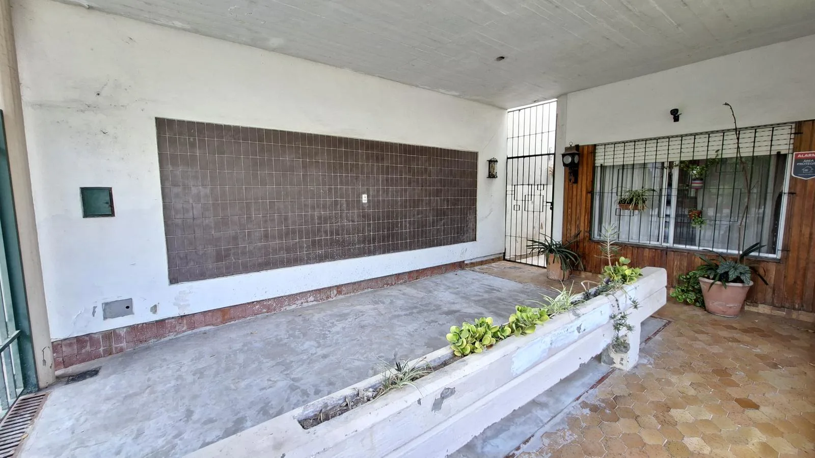 Casa 3 ambientes con jardín y cochera - Saavedra foto 5