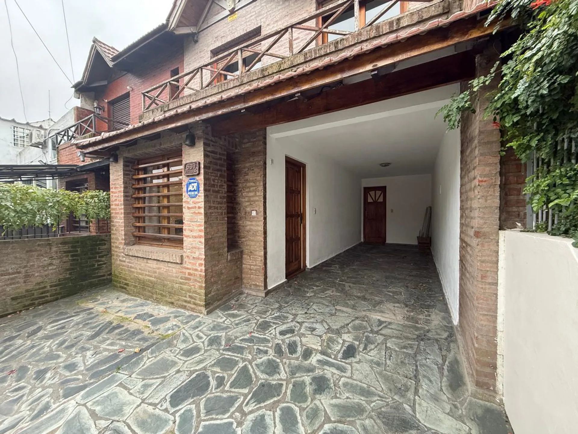 Venta PH 4 Ambientes San Carlos SUM Parque foto 2