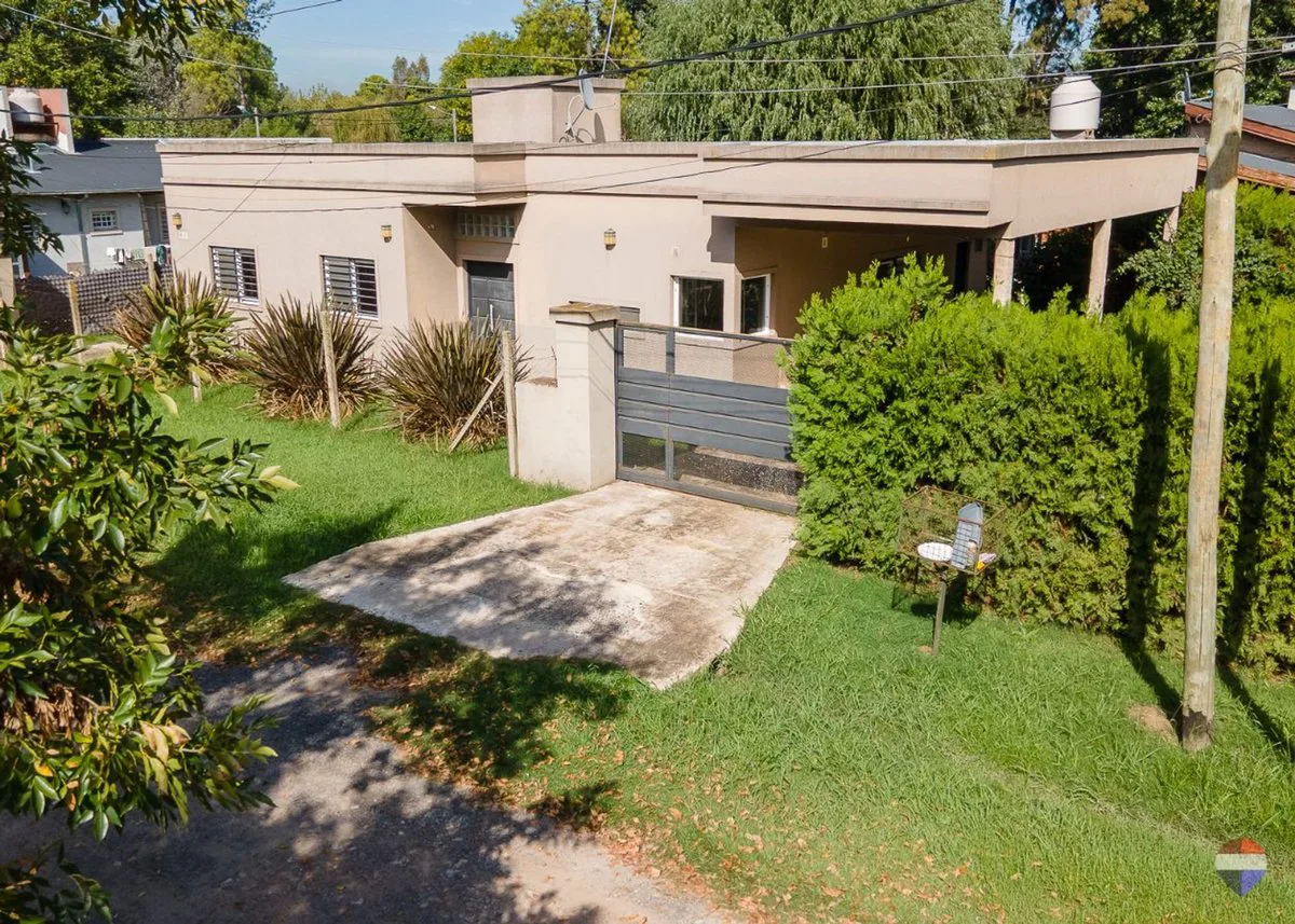 VENTA CASA 4 AMBIENTES BARRIO PELLEGRINI 3 PILAR
