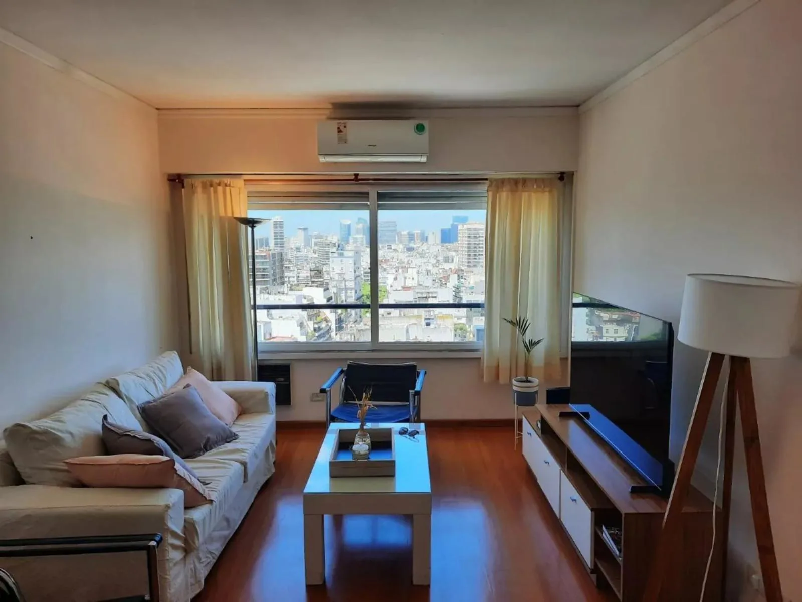 2-bedroom apartment in Recoleta – photo 2 of 19