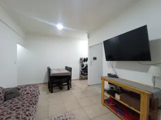 2 ambientes con patio, excelente estado, Apto crédito foto 3