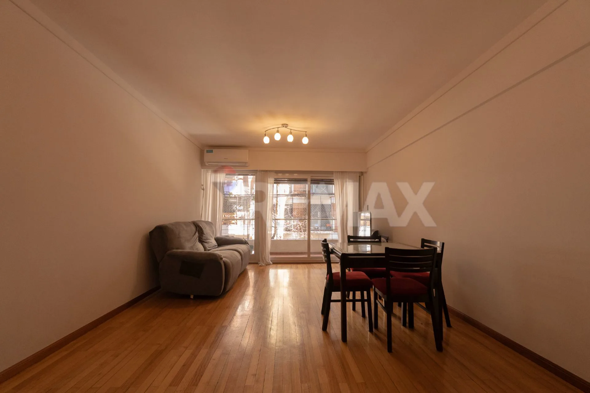 Venta Departamento 4 Ambientes | Cochera | Flores foto 2