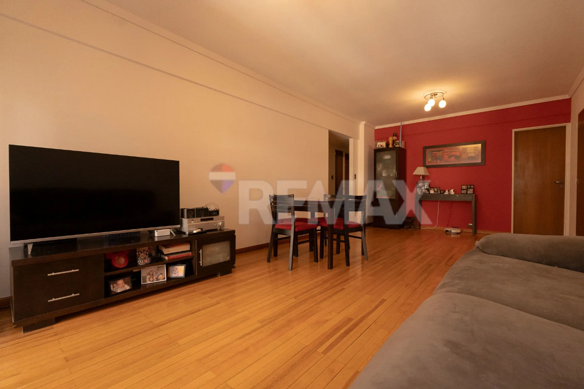 Venta Departamento 4 Ambientes | Cochera | Flores foto 3
