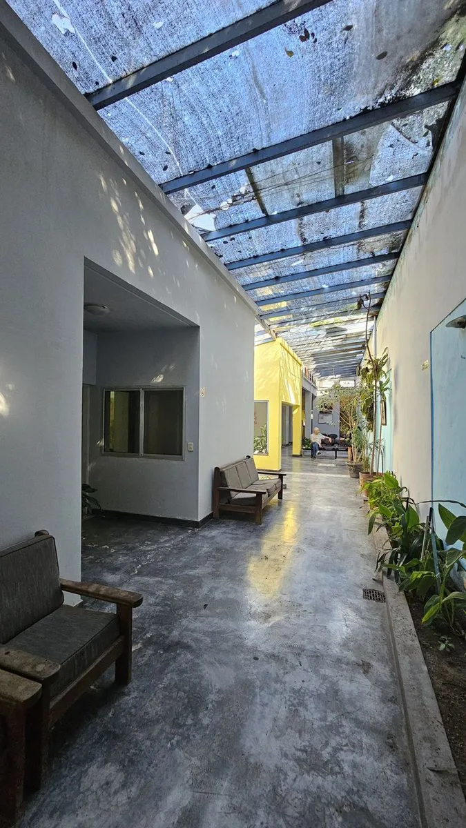 VENTA CENTRO DE SALUD VILLA LUGANO BAJO PRECIO foto 3