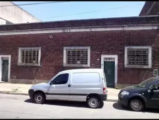 ALQUILER - GALPÓN/DEPÓSITO EN ZONA ESTRATÉGICA foto 2