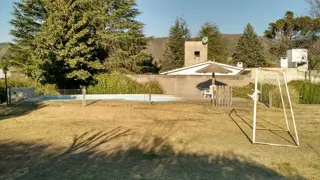 HERMOSA CASA EN BARRIO SOLARES DE ENSENADAS! A UNA CUADRA DEL RIO.
LOTE. 1224 MTS. foto 1