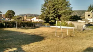 HERMOSA CASA EN BARRIO SOLARES DE ENSENADAS! A UNA CUADRA DEL RIO.
LOTE. 1224 MTS. foto 3