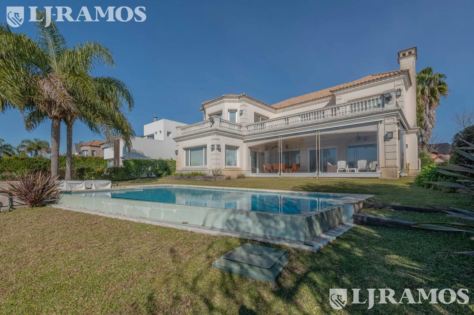 Casa al lago en venta en Los Castores foto 3